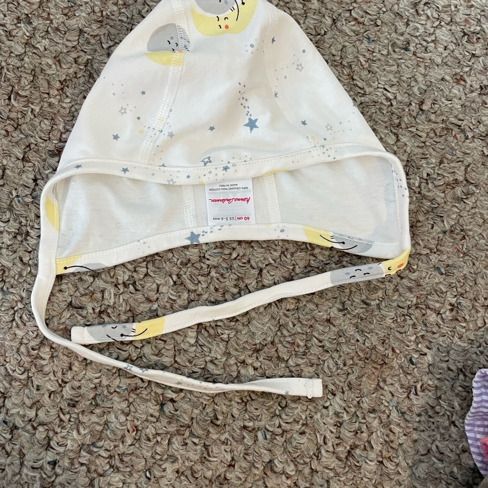 Baby cap - Picture 3 of 3